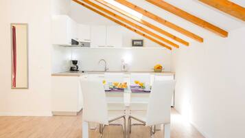 Appartement (City Apartments Lani - Superior One b) | Salle à manger