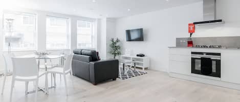 Studio | Living area