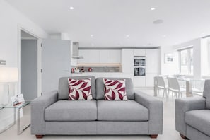 Apartment, 1 Schlafzimmer | Zimmersafe, Bügeleisen/Bügelbrett, kostenloses WLAN, Bettwäsche