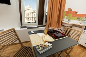 Dining - 5 Sirene (Naples)