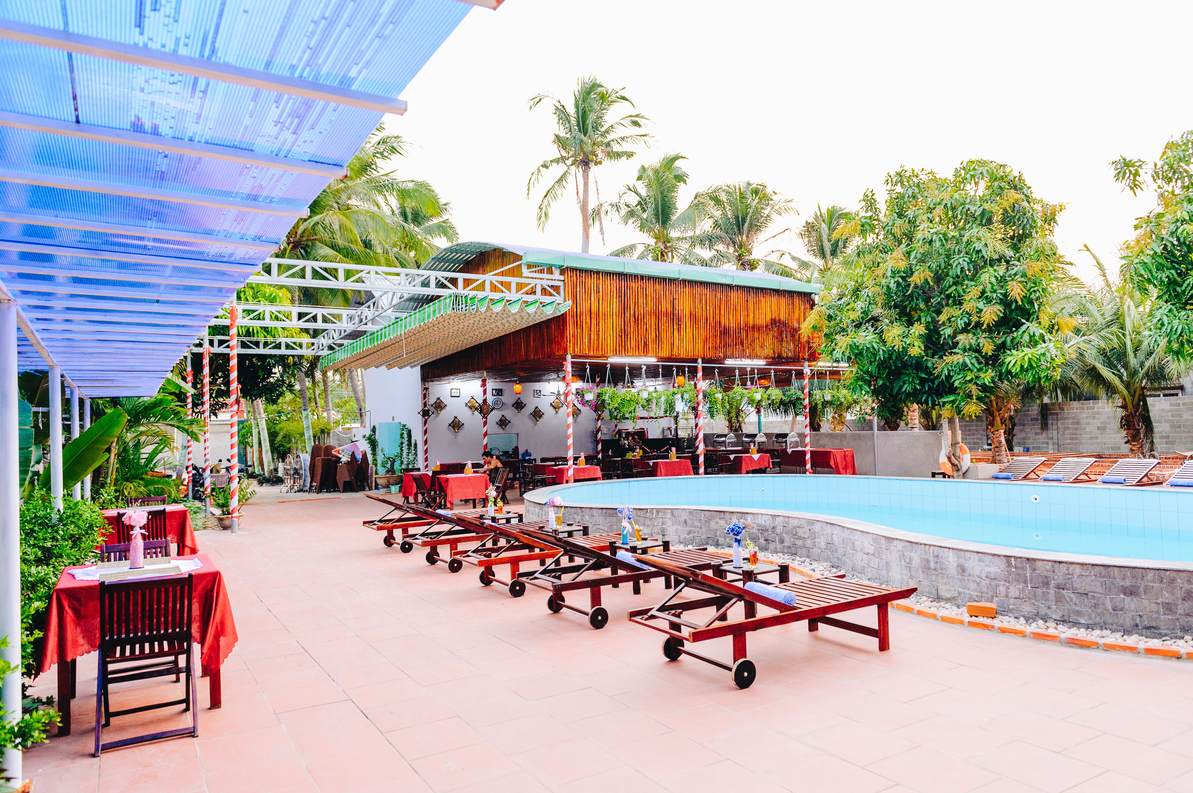 Quarto casal | Piscina externa | Piscina externa, guarda-sóis, espreguiçadeiras