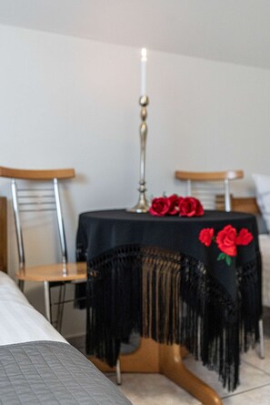 Habitación triple (#2) | Cortinas blackout, cunas gratuitas, cuna de viaje y wifi gratis