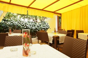 Free daily buffet breakfast  - Coralia Bed and Breakfast (San Vito Lo Capo)
