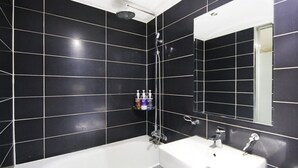 Double Room | Bathroom - IMT Motel (Goseong)