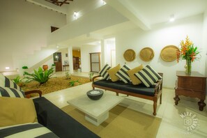 3-Bedroom Pool Villa  | Living area - Amandhira (Unawatuna)