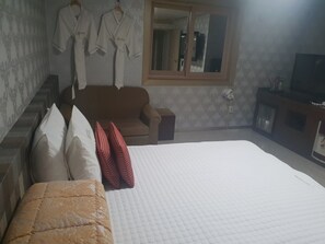 Standard Room | Blackout curtains, free WiFi, bed sheets - Ssan Motel Gwangyang (Gwangyang)