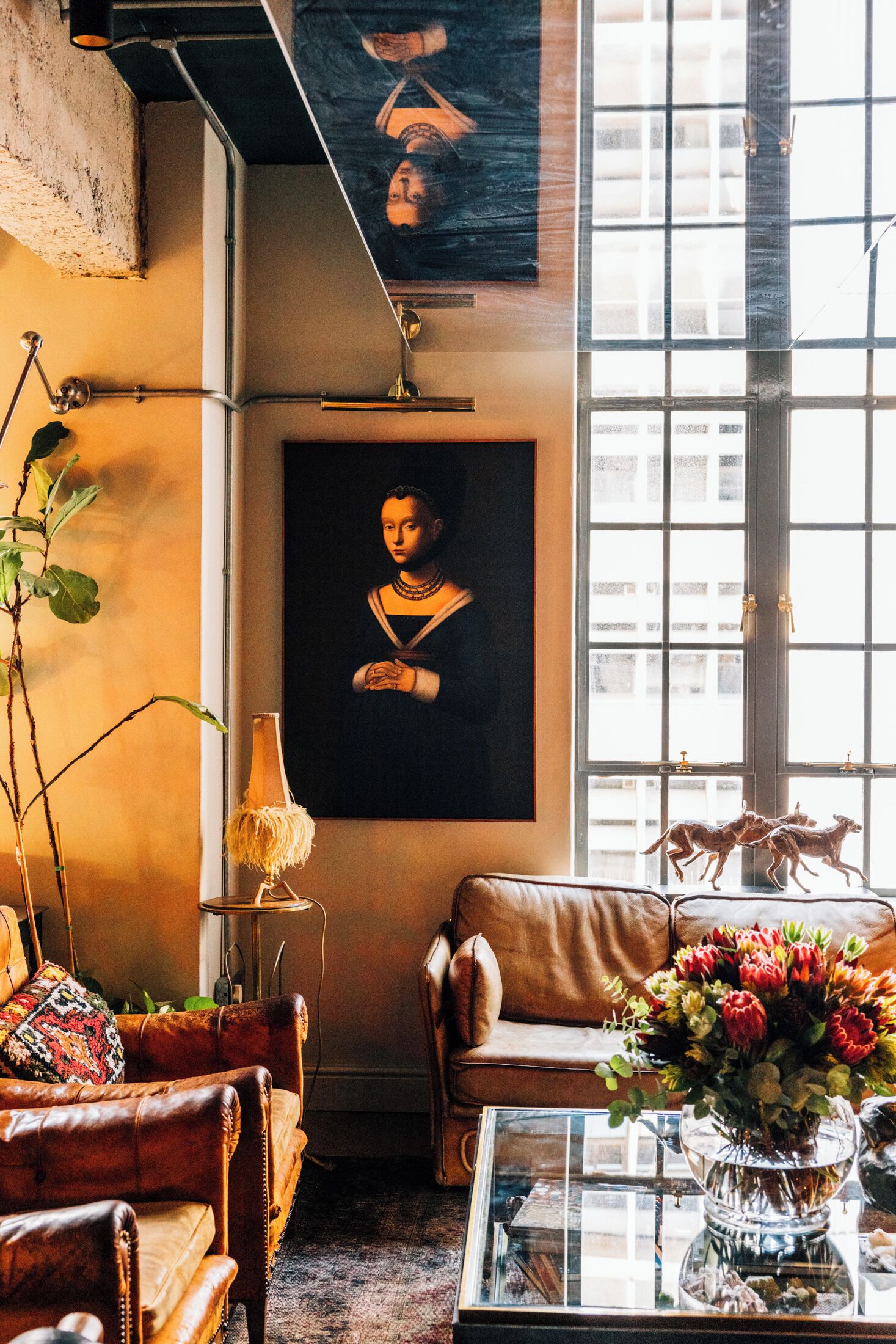 breakfast, lunch and dinner served