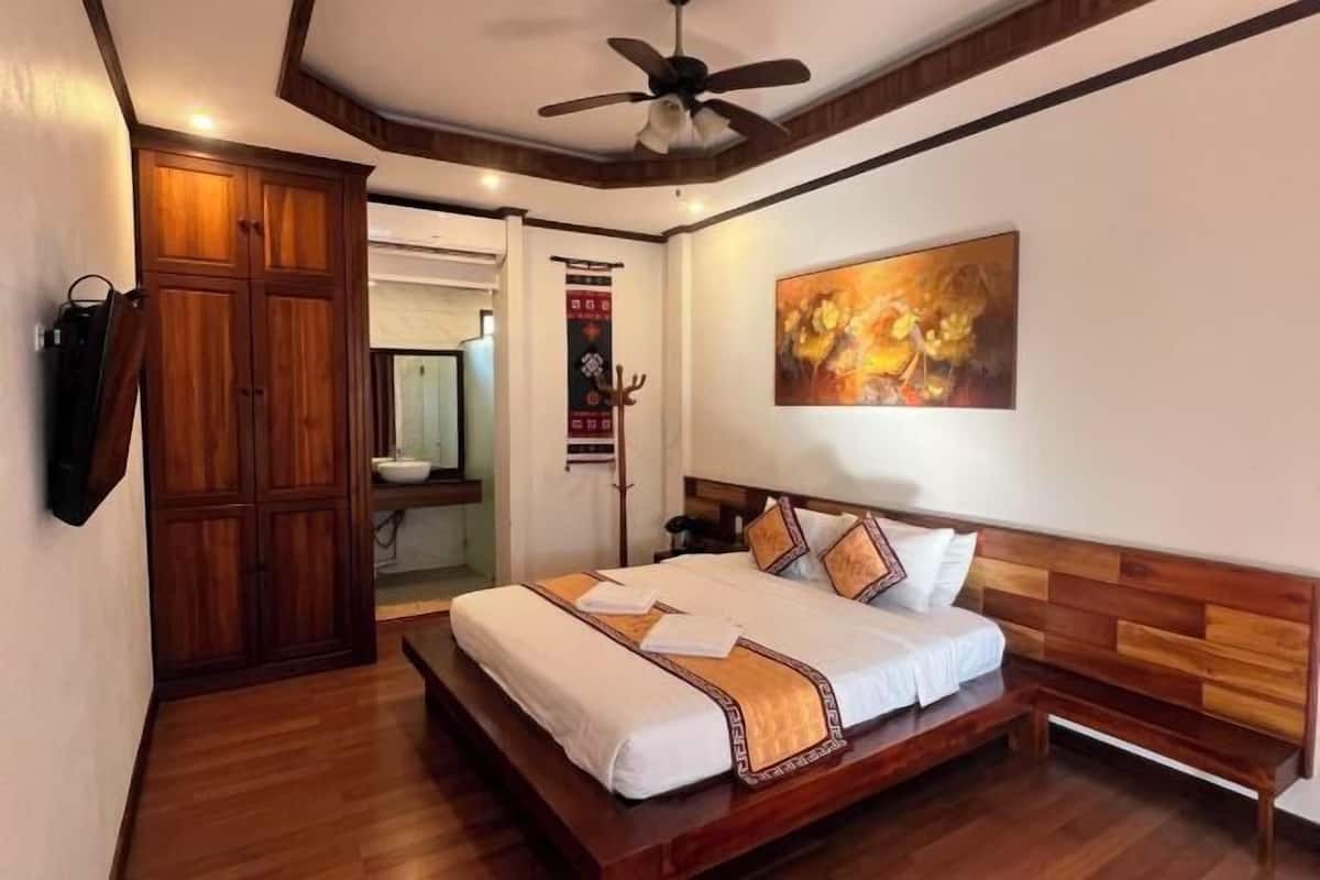 1 bedroom, in-room safe, free WiFi, bed sheets