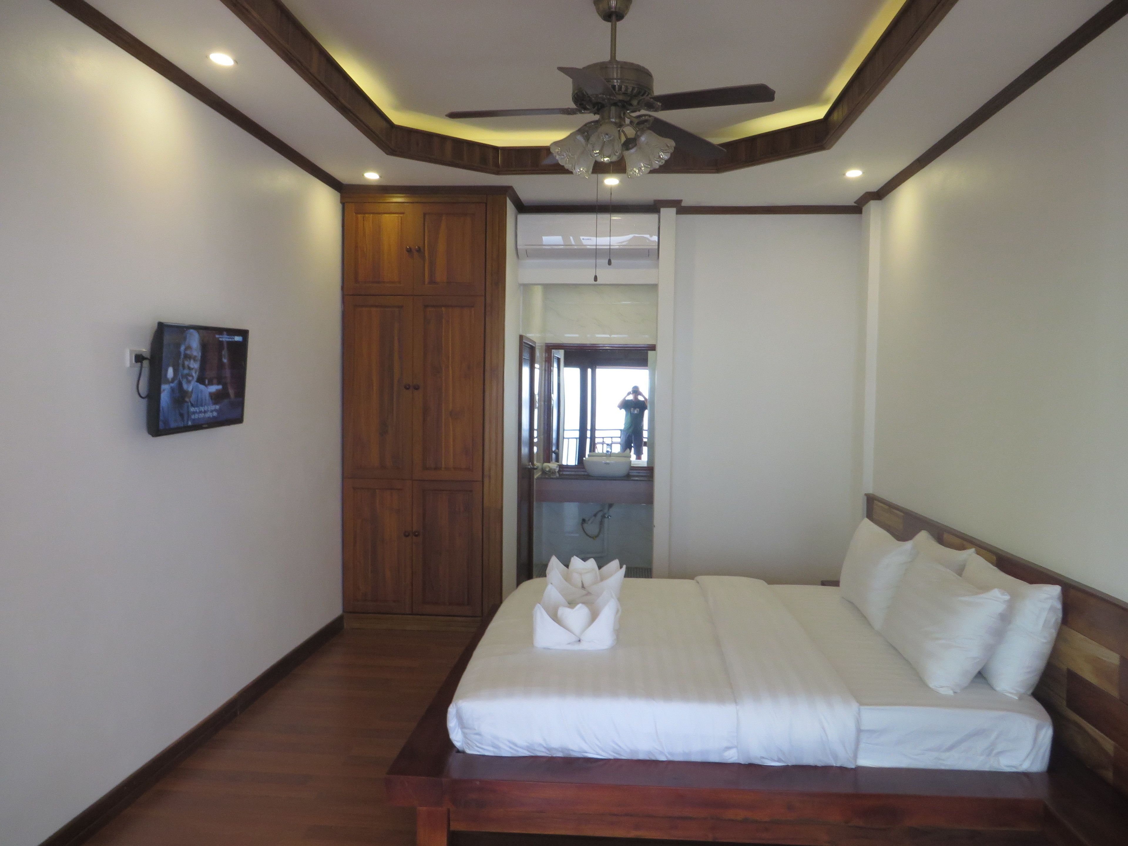 superior double room with balcony | in-room safe, free wifi, bed sheets, wheelchair access