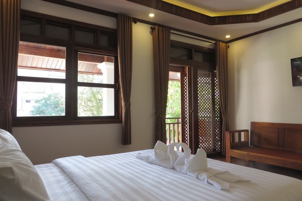 Deluxe Double Room with Balcony | In-room safe, free WiFi, bed sheets, wheelchair access