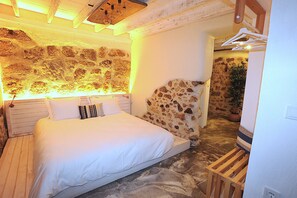 Deluxe Twin Room, Garden View (Ruya) | Frette Italian sheets, premium bedding, minibar, individually decorated - Boheme Bleue (Seferihisar)