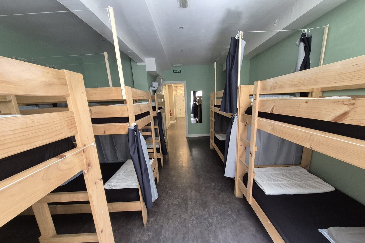 Shared Dormitory, Mixed Dorm (1 bed in a 10-Bed Dormitory Room) | WiFi (free), bed sheets