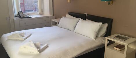 Iron/ironing board, free WiFi, bed sheets