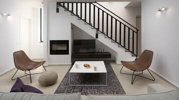 Flachbildfernseher, Kamin