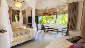 Premium Suite, Balcony, Ocean View (Ganesha) | Premium bedding, memory foam beds, minibar, desk - Pousada Ponta das Pedras (Cairu)