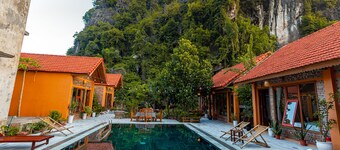 Tam Coc Mountain Bungalow