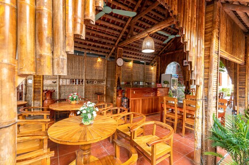 Tam Coc Mountain Bungalow