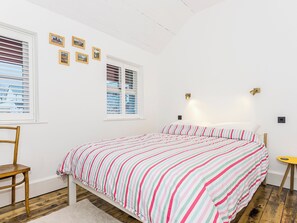1 quarto, Wi-Fi de cortesia, roupa de cama