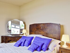 4 soverom, wi-fi (inkludert) og sengetøy