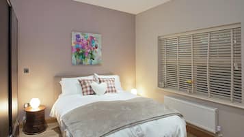 2 bedrooms, Egyptian cotton sheets, free WiFi, bed sheets