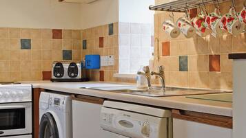 洗碗机、高脚椅、冰柜