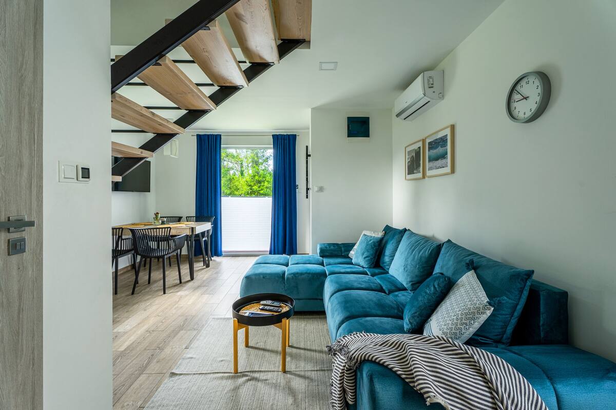 Comfort House (Front Entrance) | Living room