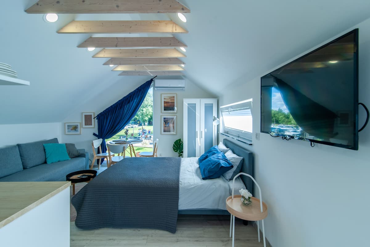 Comfort Apartment (First Floor) | Living room
