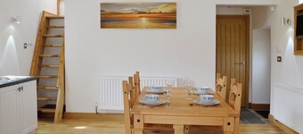 2 bedroom accommodation in Tynlon, near Rhosneigr