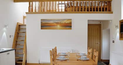 2 bedroom accommodation in Tynlon, near Rhosneigr