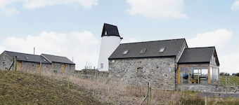 2 bedroom accommodation in Tynlon, near Rhosneigr