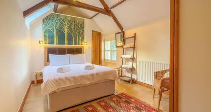 Old Hall Cottage No 1