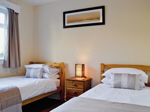 3 bedrooms, free WiFi, bed sheets