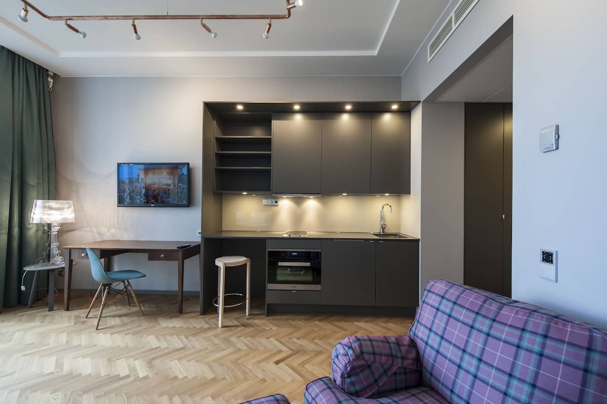 Fridge, microwave, stovetop, electric kettle