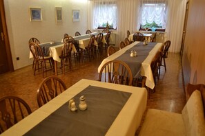 Restaurant - Hotel Garni Sebastian (Kirrweiler)