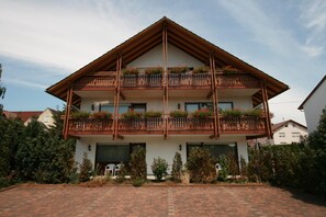 Exterior - Hotel Garni Sebastian (Kirrweiler)