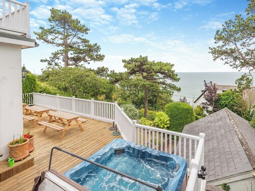 6 Schlafzimmer Unterkunft in St Margarets Bay, Dover