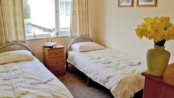 2 bedrooms, free WiFi, bed sheets