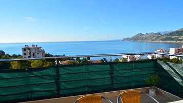 Family Suite Superior | Balcony view