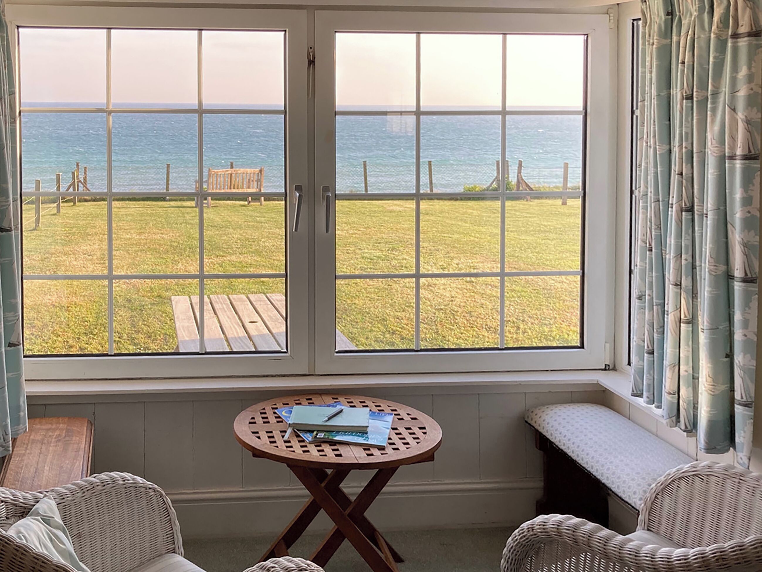 المنشأة من الداخل