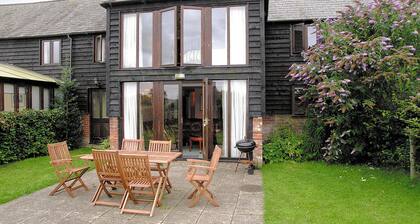 4 bedroom accommodation in Bishopstrow, near Warminster