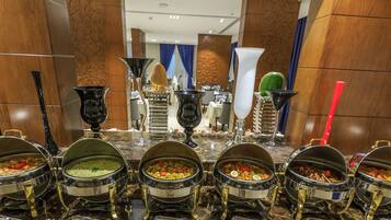 Daily buffet breakfast for a fee
