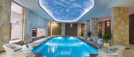 Indoor pool, pool loungers