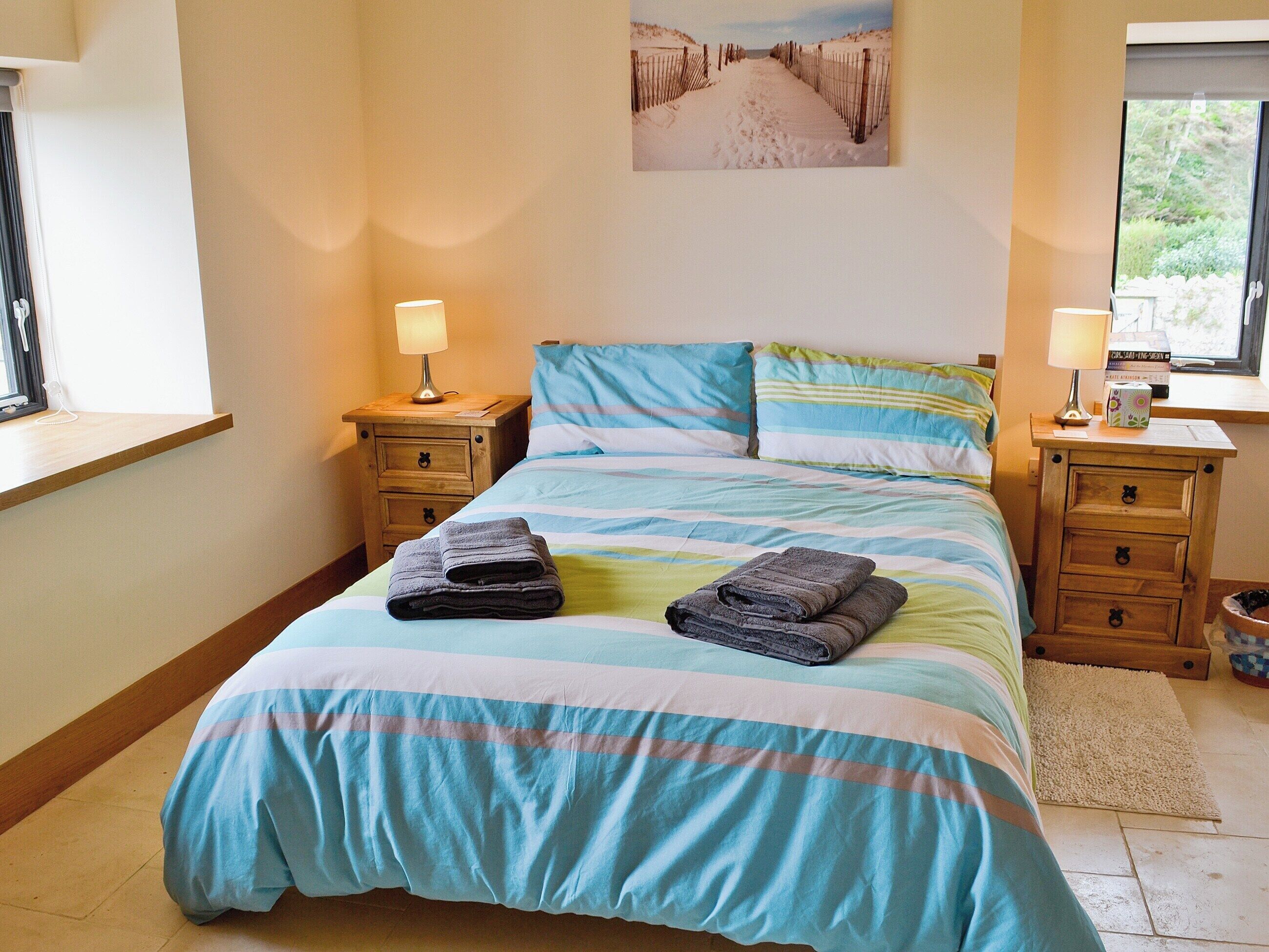 4 bedrooms, free WiFi, bed sheets