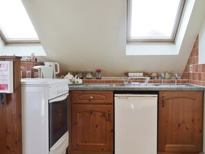 Cookware/dishes/utensils