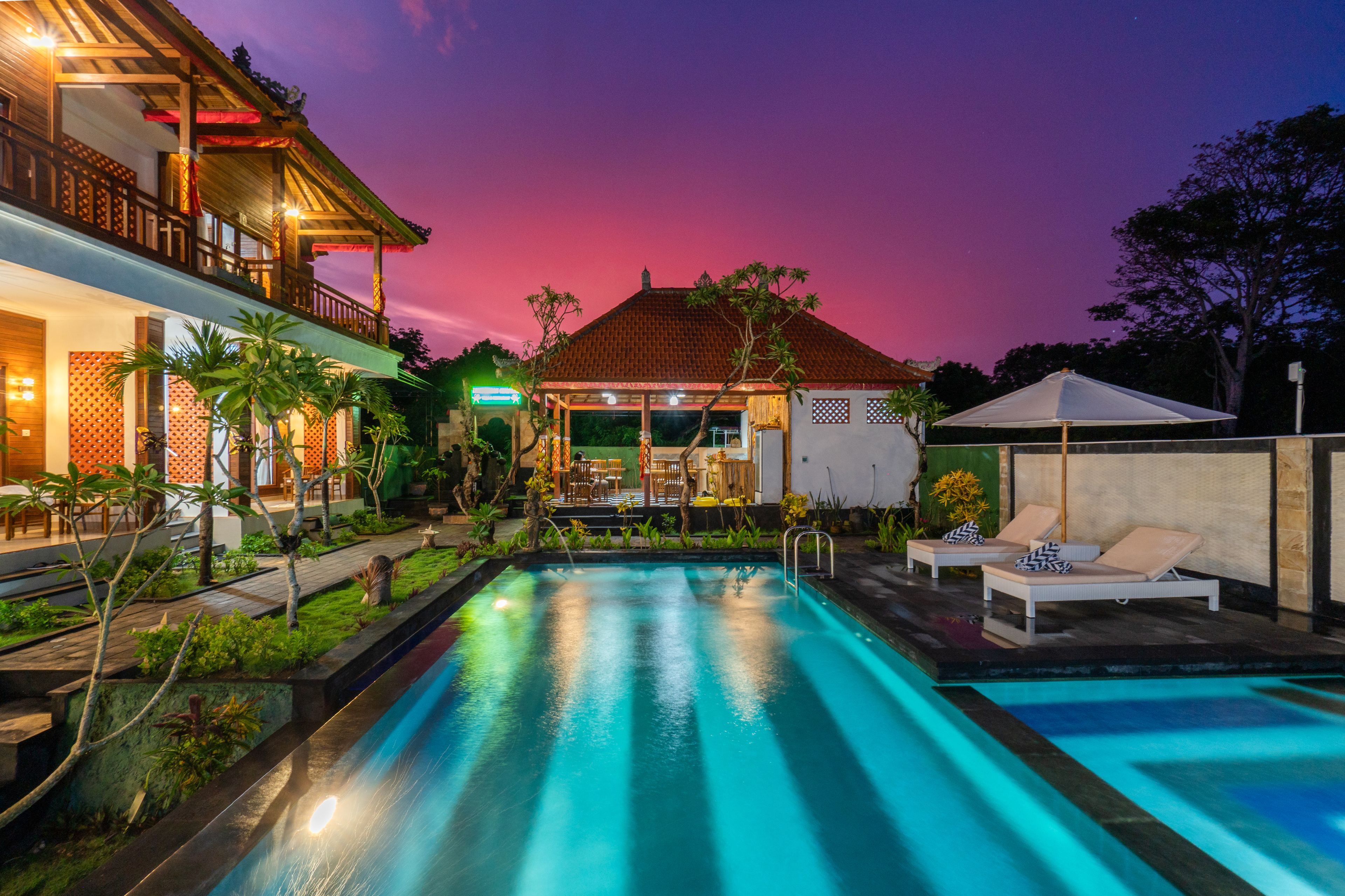 Kolam renang terbuka 
