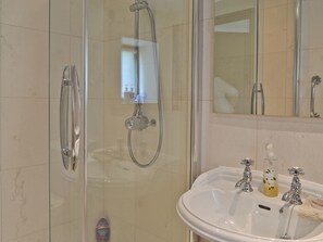 Towels - 2 bedroom accommodation in Sutton-under-Whitestonecliffe, near Thirsk (Sutton-under-Whitestonecliffe, near Thirsk)