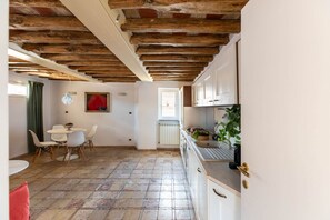 Oven, stovetop, ice maker - Campo De' Fiori Amazing Terrace (roma)