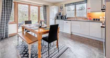 Croftside House - S4401
