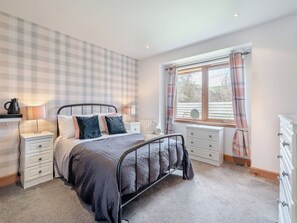 4 Schlafzimmer, kostenloses WLAN, Bettwäsche