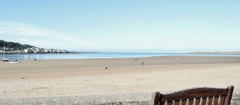2 bedroom accommodation in Appledore